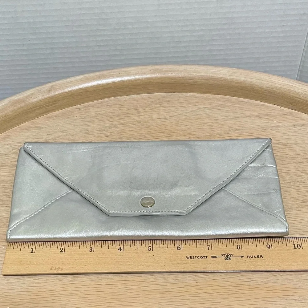Sobella Silver Metallic Leather Clutch Cocktail Party Wedding Prom Minimalist